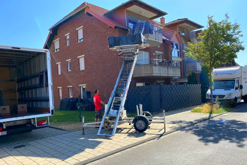 Umzug mit Möbellift in Stolberg